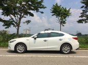 Bán Mazda 3  1.5L sản xuất 2018, màu trắng, xe nhập như mới