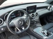 Bán ô tô Mercedes C300 AMG đời 2017, màu đỏ