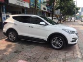 Bán xe Hyundai Santa Fe 2.2 4WD năm 2017, màu trắng