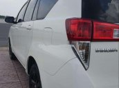 Bán Toyota Innova 2.0E năm sản xuất 2017, màu trắng  