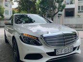 Cần bán gấp Mercedes C250 Exclusive sản xuất năm 2016, màu trắng