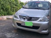 Chính chủ bán Toyota Innova đời 2010, màu bạc