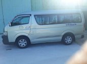 Cần bán gấp Toyota Hiace đời 2010, giá 450tr