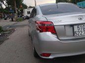 Cần bán Toyota Vios năm sản xuất 2017, màu bạc, giá tốt