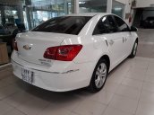 Bán Chevrolet Cruze LTZ 1.8AT màu trắng, số tự động, sản xuất 2016 mẫu mới