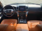 Cần bán xe Toyota Land Cruiser sản xuất 2013, màu đen nhập khẩu nguyên chiếc