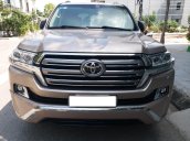 Bán Toyota Land Cruiser VX 4.6 nhập Nhật Bản màu vàng, sản xuất 2016, biển Hà Nội