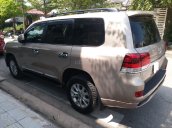 Bán Toyota Land Cruiser VX 4.6 nhập Nhật Bản màu vàng, sản xuất 2016, biển Hà Nội