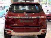 Ford Everest khuyến mãi khủng tặng kèm phụ kiện chính hãng