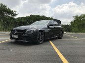 Bán ô tô Mercedes C300 AMG sản xuất năm 2019, màu đen