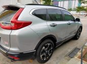 Gia đình cần bán xe Honda CR V 1.5 L SX 2019, màu bạc, xe nhập