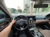 Bán xe Mercedes E200 đăng kí 2018 còn bảo hành chính hãng. Trả trước 500 triệu nhận xe ngay