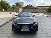 Bán xe Mercedes E200 đăng kí 2018 còn bảo hành chính hãng. Trả trước 500 triệu nhận xe ngay