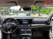 Xe Mercedes-Benz E250 đời 2017, màu trắng, chính chủ giá 2 tỷ 49 triệu đồng