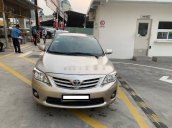 Xe Toyota Corolla Altis sản xuất 2011, màu vàng xe gia đình giá cạnh tranh