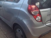 Cần bán Chevrolet Spark 2015, màu bạc còn mới giá cạnh tranh