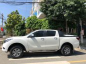 Bán Mazda BT 50 MT đời 2017, màu trắng 