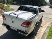 Bán Mazda BT 50 MT đời 2017, màu trắng 