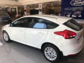 Giá xe Ford Focus 2019, siêu cạnh tranh