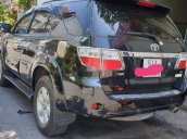 Bán xe Toyota Fortuner sản xuất 2010, màu đen