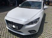 Bán xe Mazda 3 năm sản xuất 2017, màu trắng  