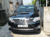 Cần bán xe Toyota Fortuner năm sản xuất 2015, màu đen chính chủ, giá tốt