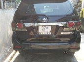 Cần bán xe Toyota Fortuner năm sản xuất 2015, màu đen chính chủ, giá tốt