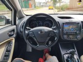 Xe Kia Cerato 2.0 đời 2018, màu trắng như mới