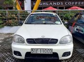 Cần bán gấp Daewoo Lanos SX đời 2002, màu trắng xe gia đình  