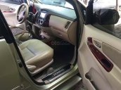 Bán Toyota Innova năm sản xuất 2006, màu vàng cát