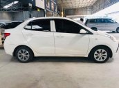 Bán Hyundai Grand i10 đời 2017, số sàn 1.2, bản base, màu trắng, xe nhập, 338tr