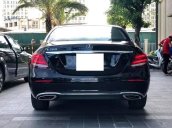 Bán Mercedes E200 màu đen/đen, sản xuất 2018, biển Hà Nội