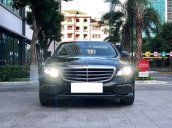 Bán Mercedes E200 màu đen/đen, sản xuất 2018, biển Hà Nội