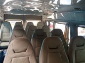 Bán xe Ford Transit năm 2018, màu bạc như mới, giá cạnh tranh