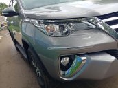 Cần bán lại xe Toyota Fortuner đời 2017, màu bạc, xe nhập như mới