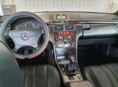 Cần bán gấp Mercedes E 230 1997, nhập khẩu nguyên chiếc