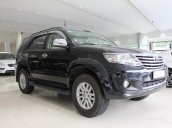 Bán Toyota Fortuner 2.5G MT 2012, màu đen, giá chỉ 665 triệu, TL