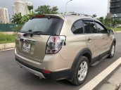 Cần bán xe Chevrolet Captiva sản xuất năm 2010, màu vàng cát, xe gia đình, giá tốt