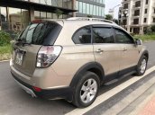 Cần bán xe Chevrolet Captiva sản xuất năm 2010, màu vàng cát, xe gia đình, giá tốt