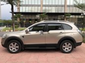 Cần bán xe Chevrolet Captiva sản xuất năm 2010, màu vàng cát, xe gia đình, giá tốt