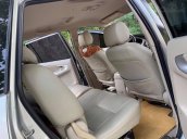 Cần bán Toyota Innova 2015 số sàn, màu bạc, cọp zin