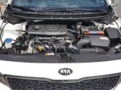 Bán Kia Cerato 1.6MT màu trắng, số sàn, sản xuất 2017, một chủ xe đẹp