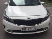 Cần bán Kia Cerato sản xuất 2017, màu trắng, nhập khẩu nguyên chiếc, giá 586 triệu đồng