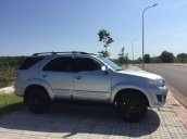 Bán Toyota Fortuner sản xuất năm 2015, màu bạc xe gia đình, giá 790tr