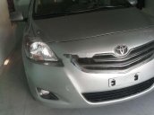 Bán Toyota Vios sản xuất năm 2010, màu bạc, 285 triệu