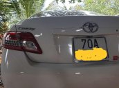 Xe Toyota Camry đời 2010, màu trắng, nhập khẩu