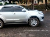 Cần bán xe Toyota Fortuner sản xuất 2015, màu bạc, nhập khẩu nguyên chiếc chính hãng