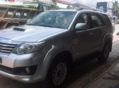 Cần bán Toyota Fortuner đời 2016, màu bạc số sàn, giá chỉ 705 triệu