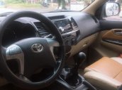 Cần bán Toyota Fortuner đời 2016, màu bạc số sàn, giá chỉ 705 triệu