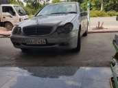 Bán Mercedes C200 sản xuất năm 2002, màu bạc, nhập khẩu nguyên chiếc, xe gia đình